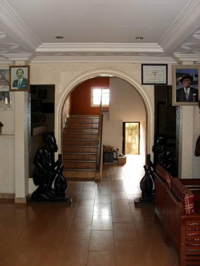 Meumi Palace Yaoundé エクステリア 写真