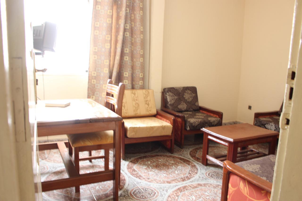 Meumi Palace Yaoundé エクステリア 写真
